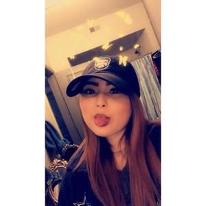 Meet your Posher, Victoria